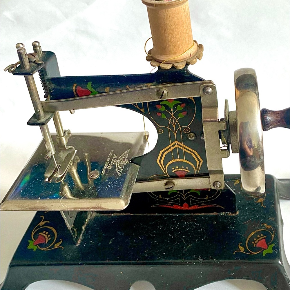 Vintage Black German made Kids Sewing Machine. 1930s. Bonus Guide to Dressmaking